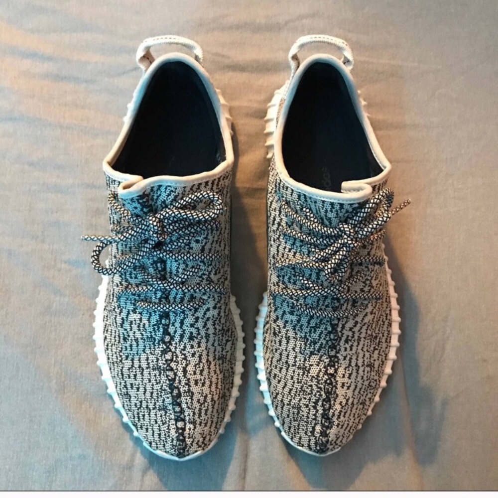 Turtle dove Yeezys v1s